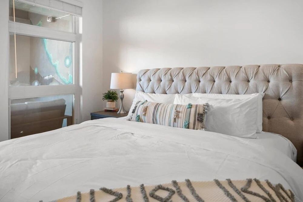 Rino Art Lofts - Stunning Colorful Modern Design