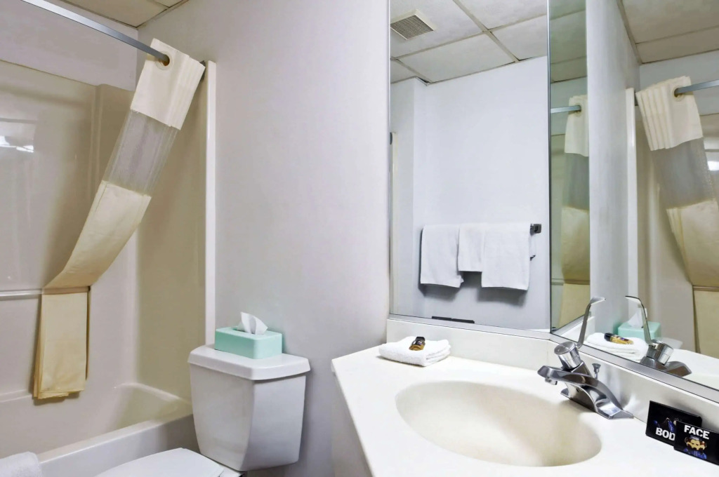 Travelodge by Wyndham Niagara Falls - New York