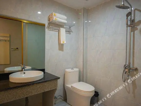 Aishanglai Fashion Hotel