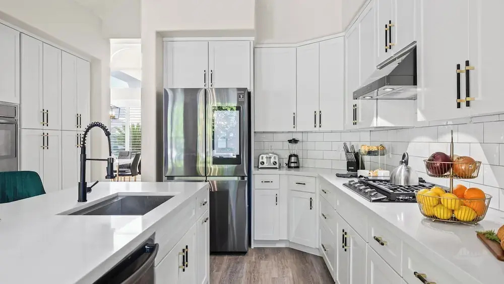 Private Pool, Chefs Kitchen & Patio Near Old Town Scottsdale Desert Luma by Avantstay