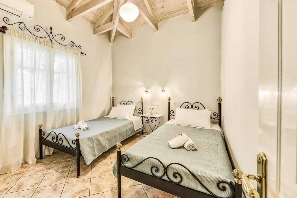 Villa Marathias