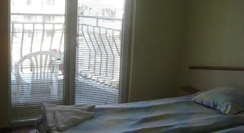 Dea Guest Rooms