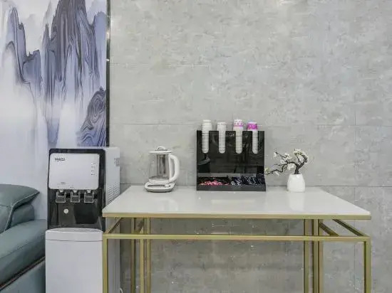 Fujiang Boutique Hotel (Longyandong Station Branch)