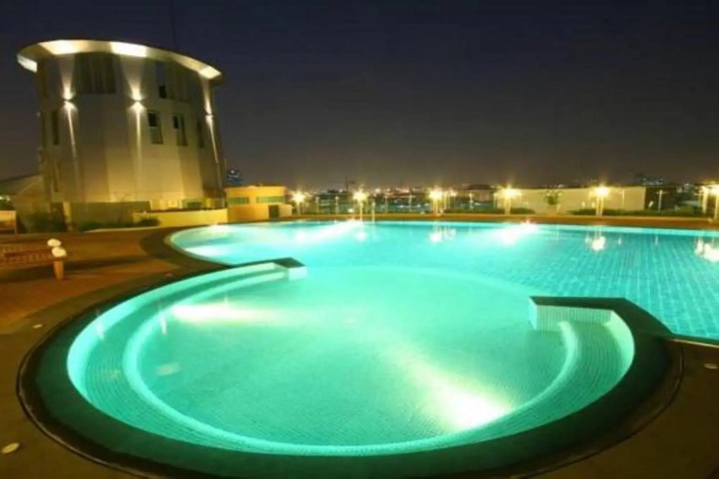 Seven Place Executive Residence