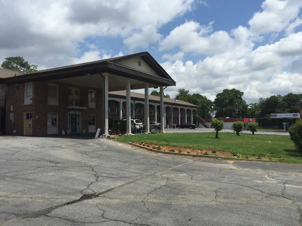 Scottish Inn and Suites Perry