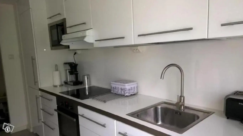 City Apartment Snellmaninkatu 22 A, yksityinen pistokkeellinen paikoitus sisältyy hintaan