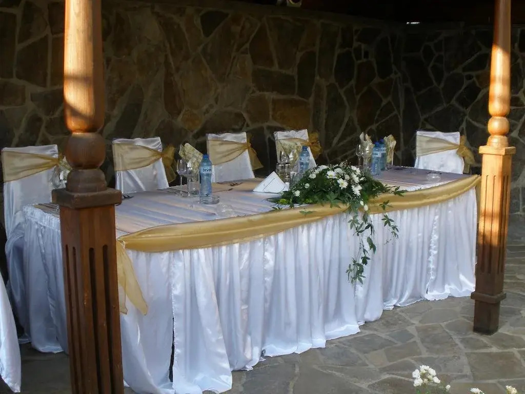 Kanclera Hotel