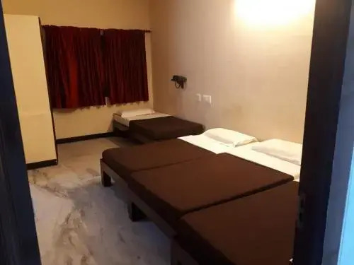 Rmc travellers inn