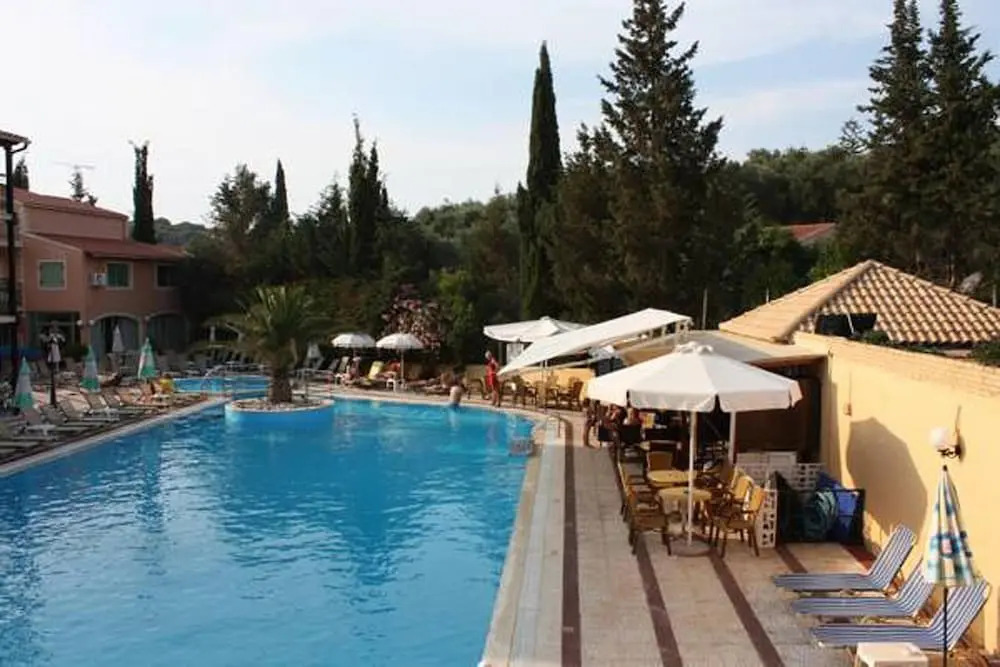 Philippos Kassiopi Apartments