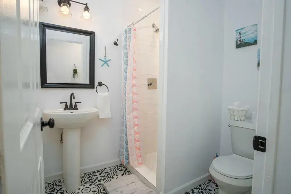 Charming 4BR2BA Only 5 mins Downtown Riverwalk