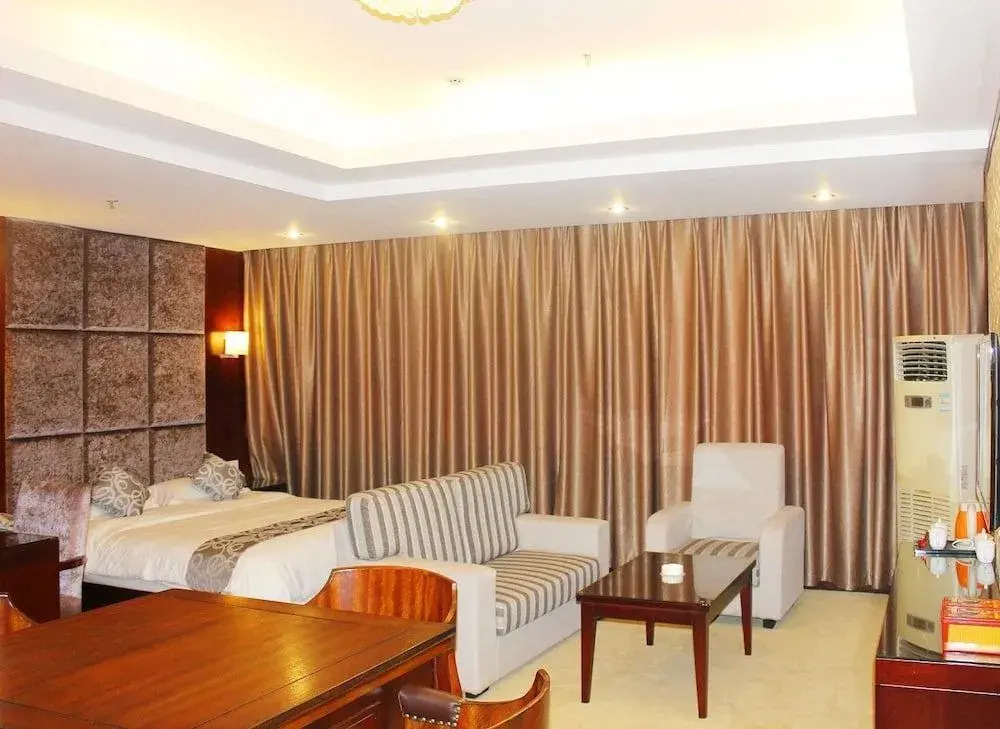 Starway Hotel