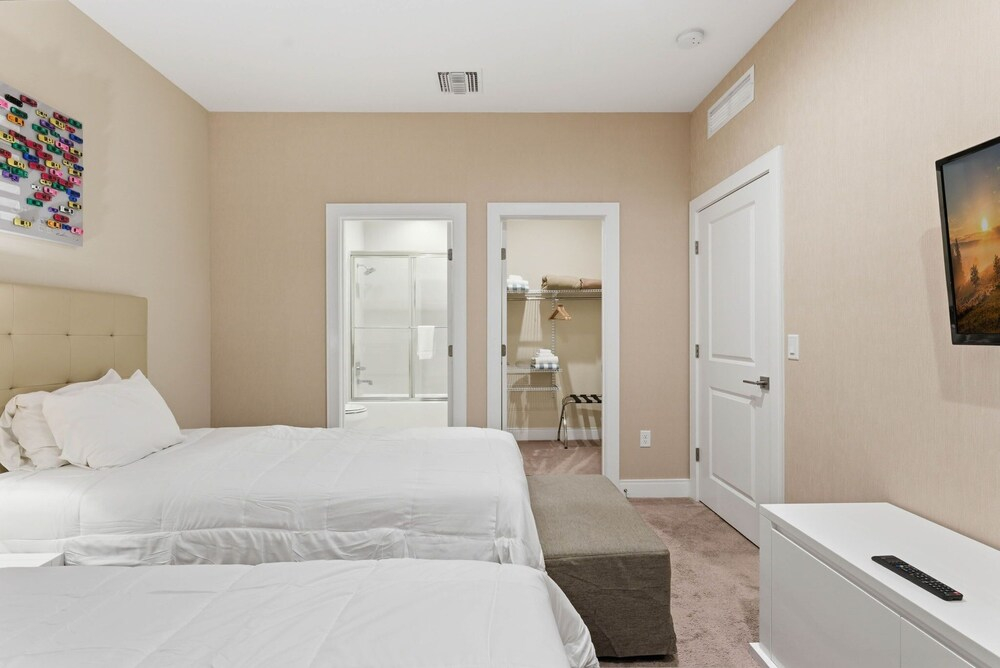 Magic Village 4BR Spacious and Stylish