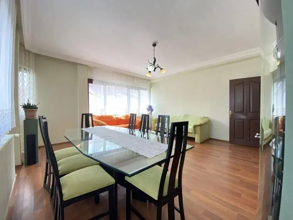 Superb Flat Close to Cevahir Mall in Sisli