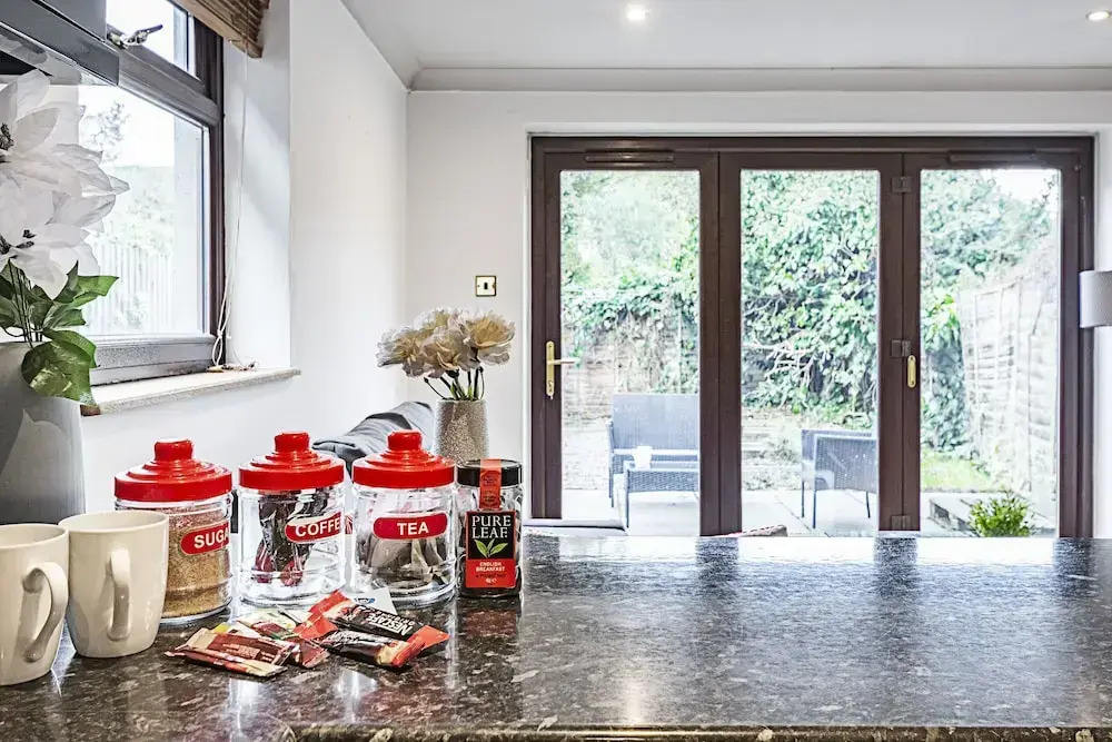 Homes On Tap - East Dulwich Great Central Location