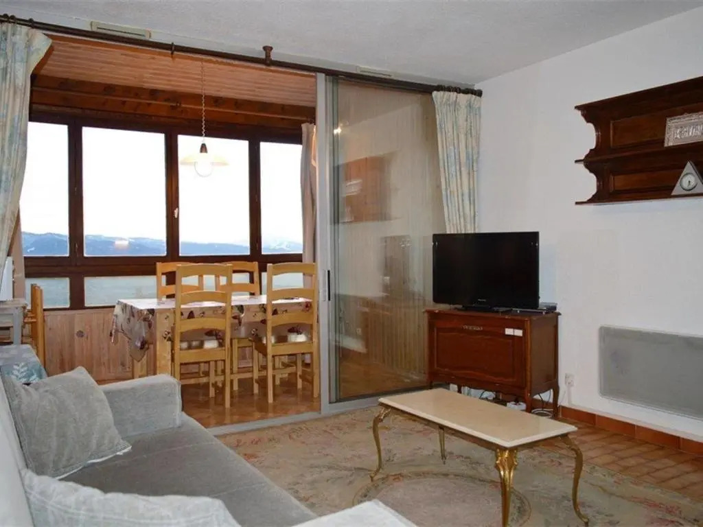 Appartement Font-Romeu-Odeillo-Via, 2 pièces, 6 personnes - FR-1-580-36