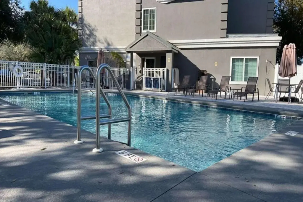 Hotel Flamingo Inn & Suites Vero Beach I-95