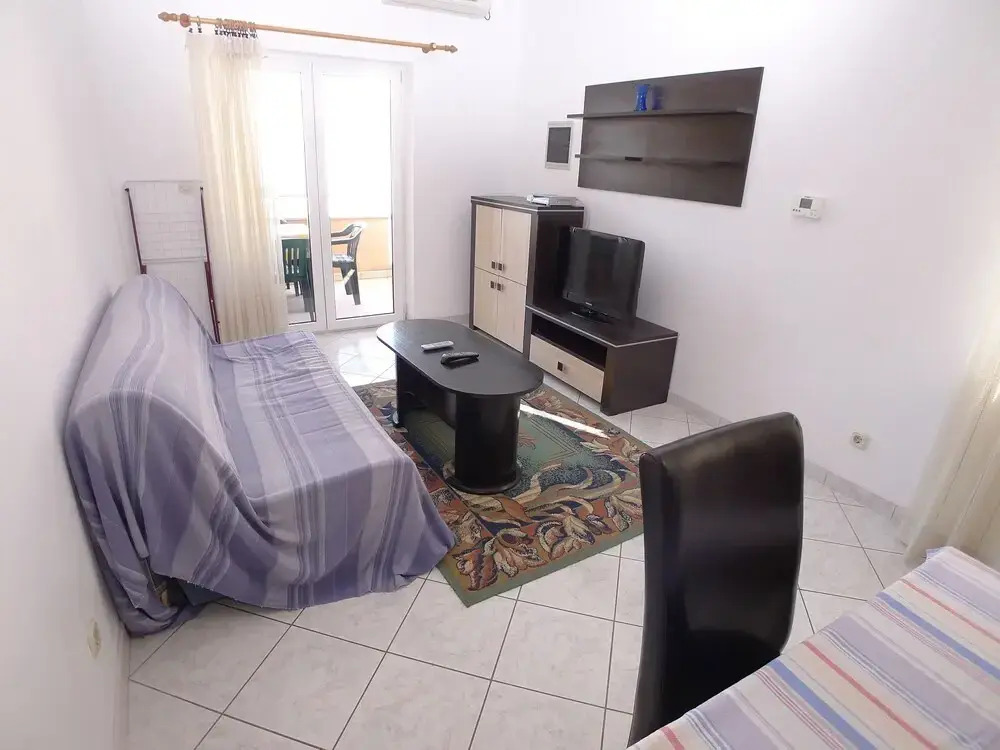 Apartment For Six Persons With Two Bedrooms Located 70M From Beach With Sea View