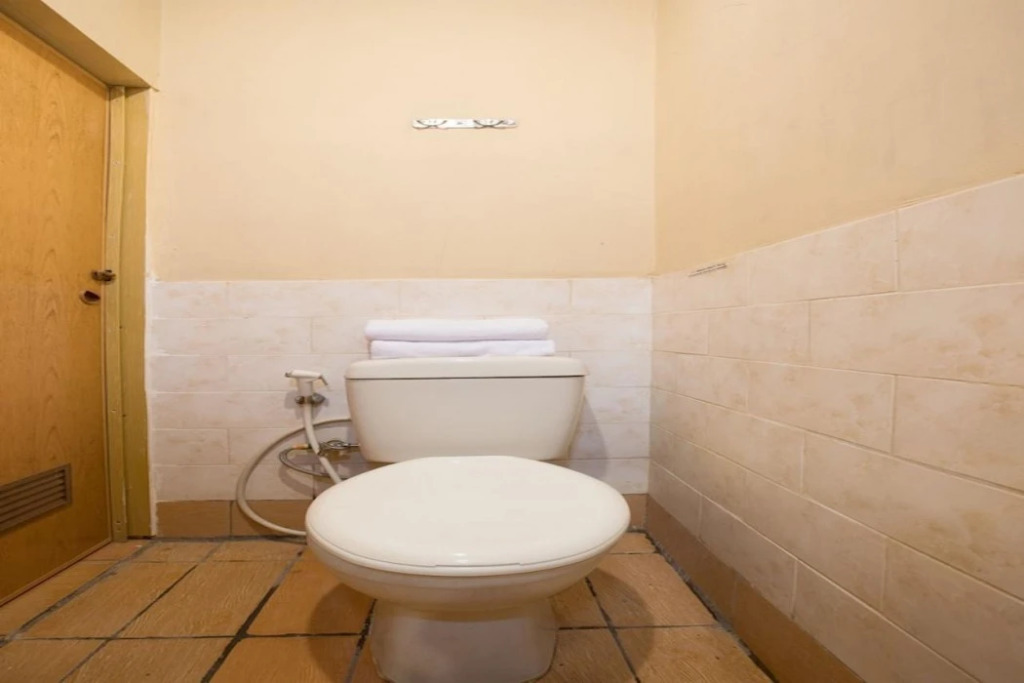 OYO 298 Gemilang Guesthouse Near Siloam Hospitals Kelapa Dua