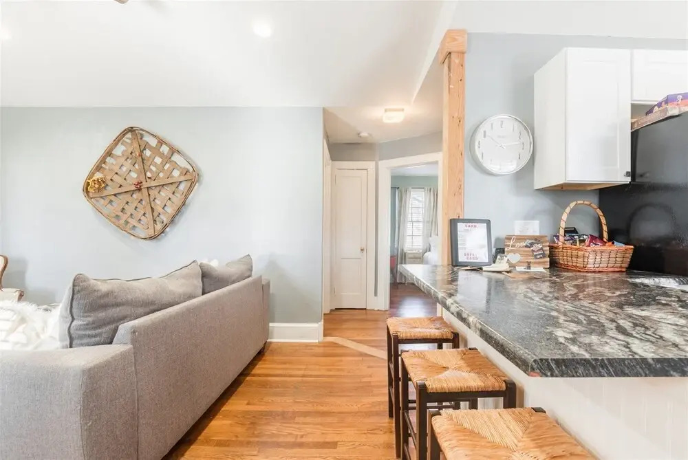 Cumberland Ave - 202