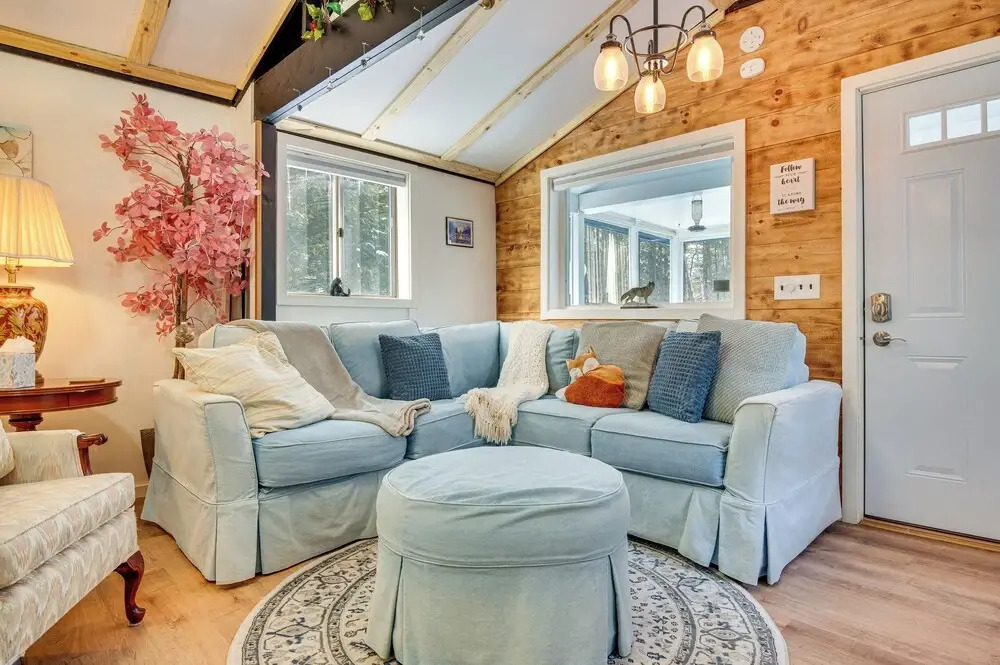 All-season Getaway in Tamworth: Pets Welcome!