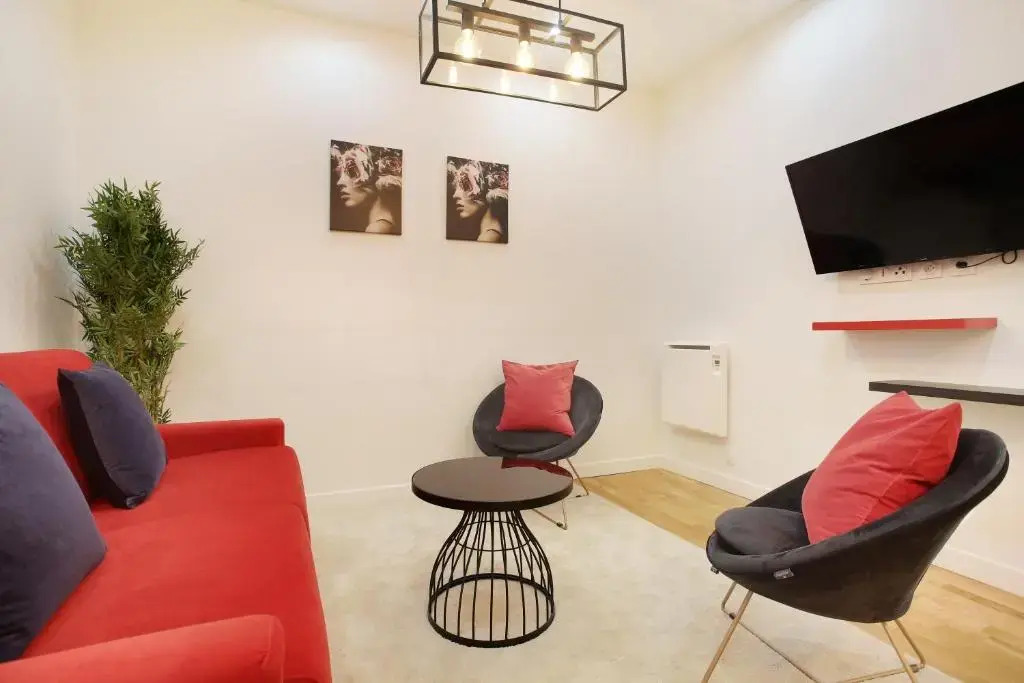 Tracy apartment