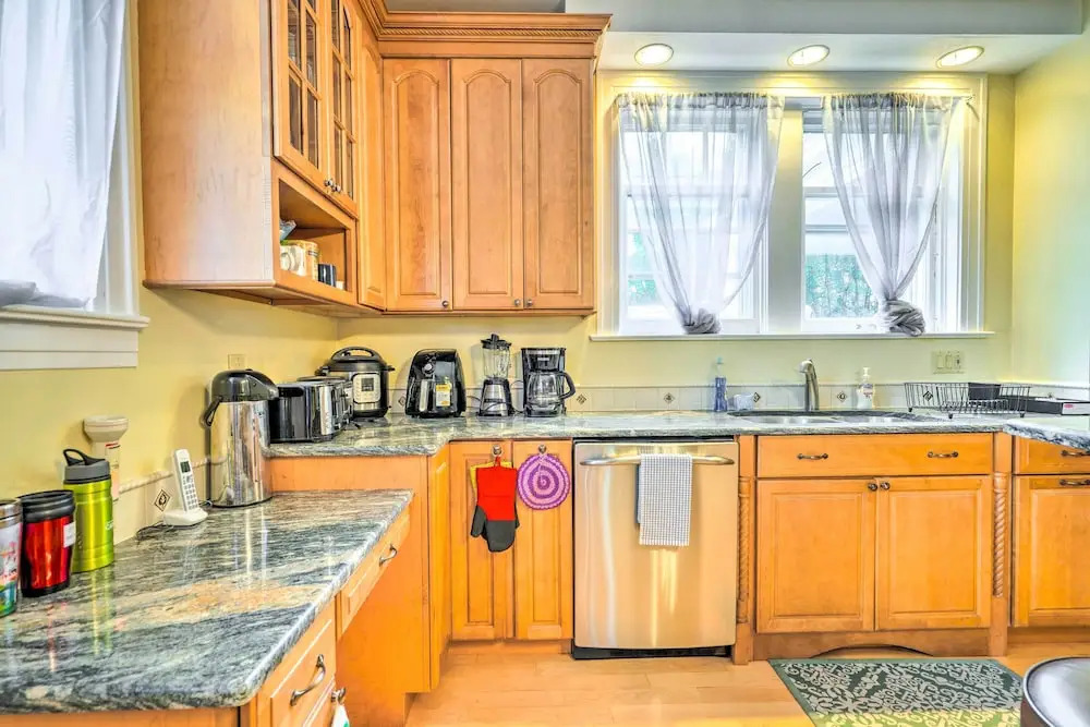 Charming Historic Home ~ 1 Mi to Dtwn Olean!