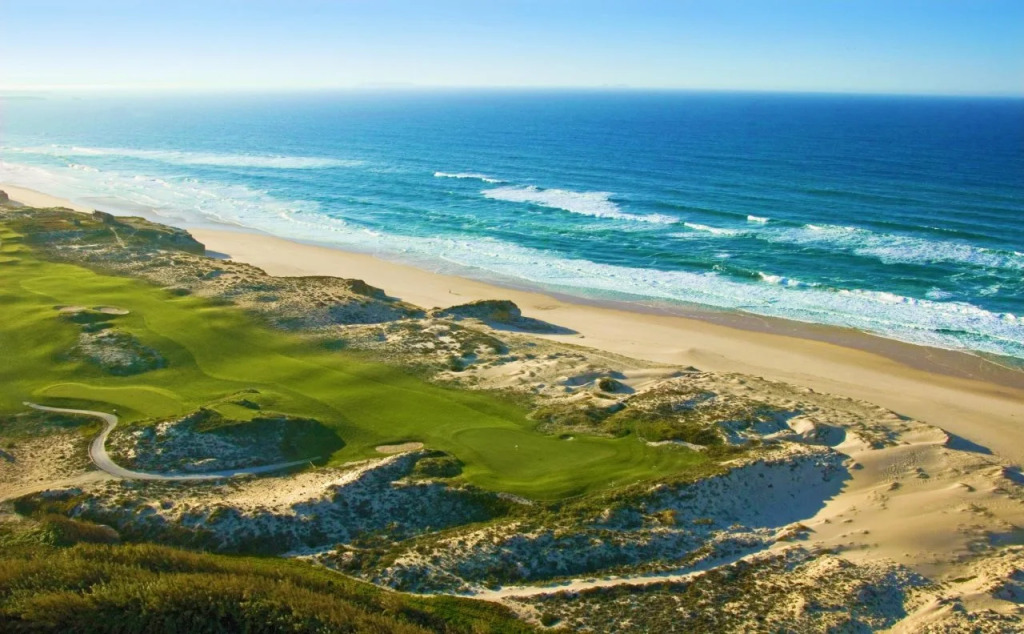 The Village Praia d'El Rey Golf & Beach Resort