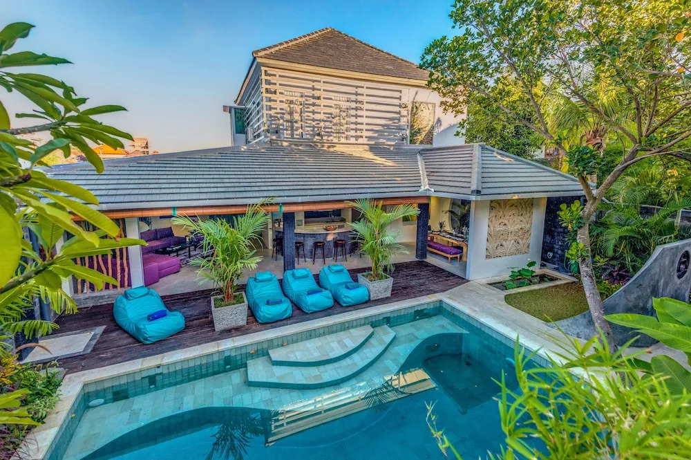 Villa Alchemy