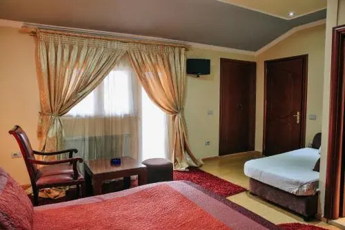 Gold Hotel
