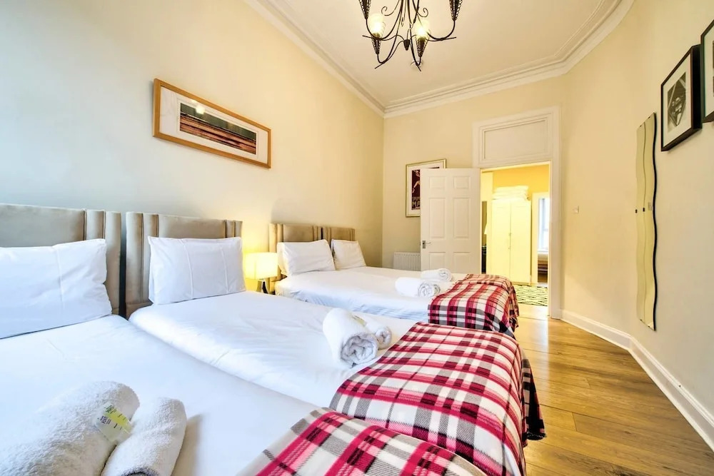 The Fav Flat - Heart of the City Apartment