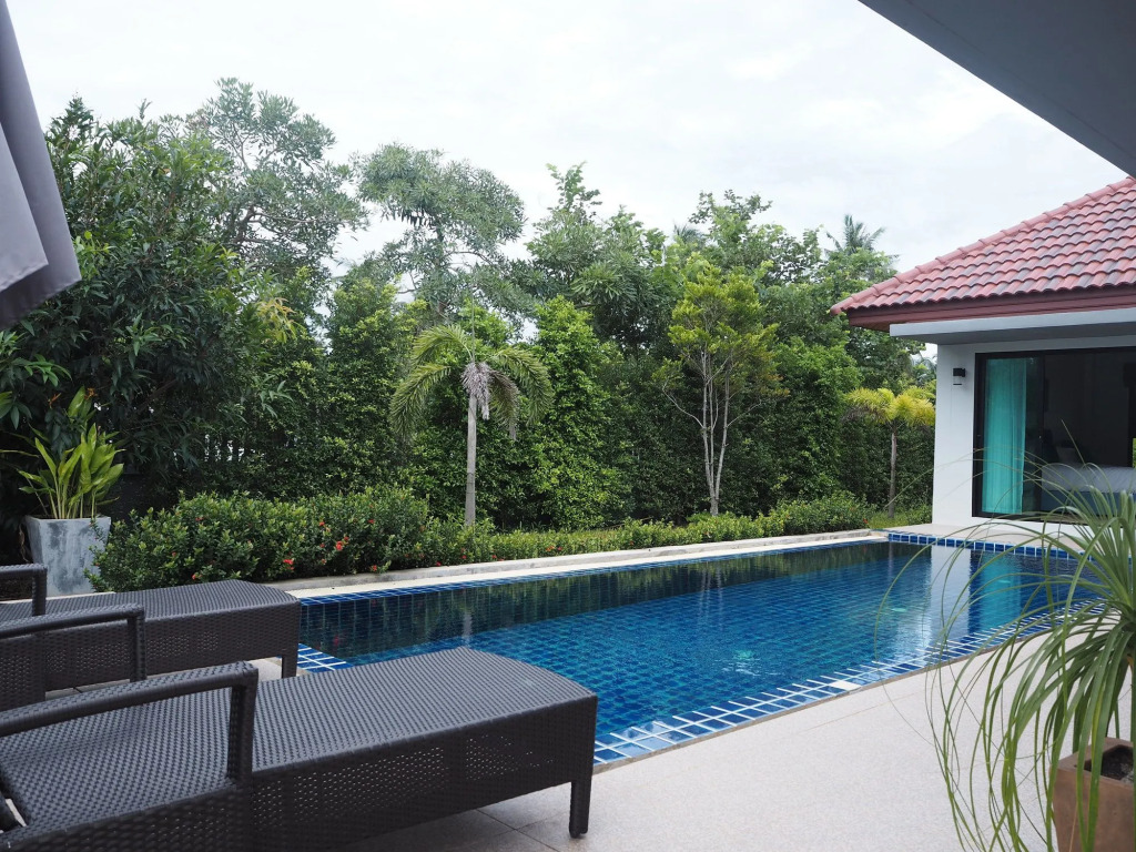 Triple Three Maikhao Villas