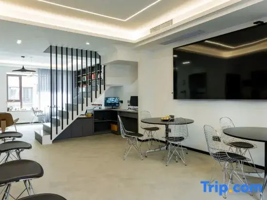 Ulysses Snow Mountain View Holiday Villa (Shuhe Ancient Town Store)