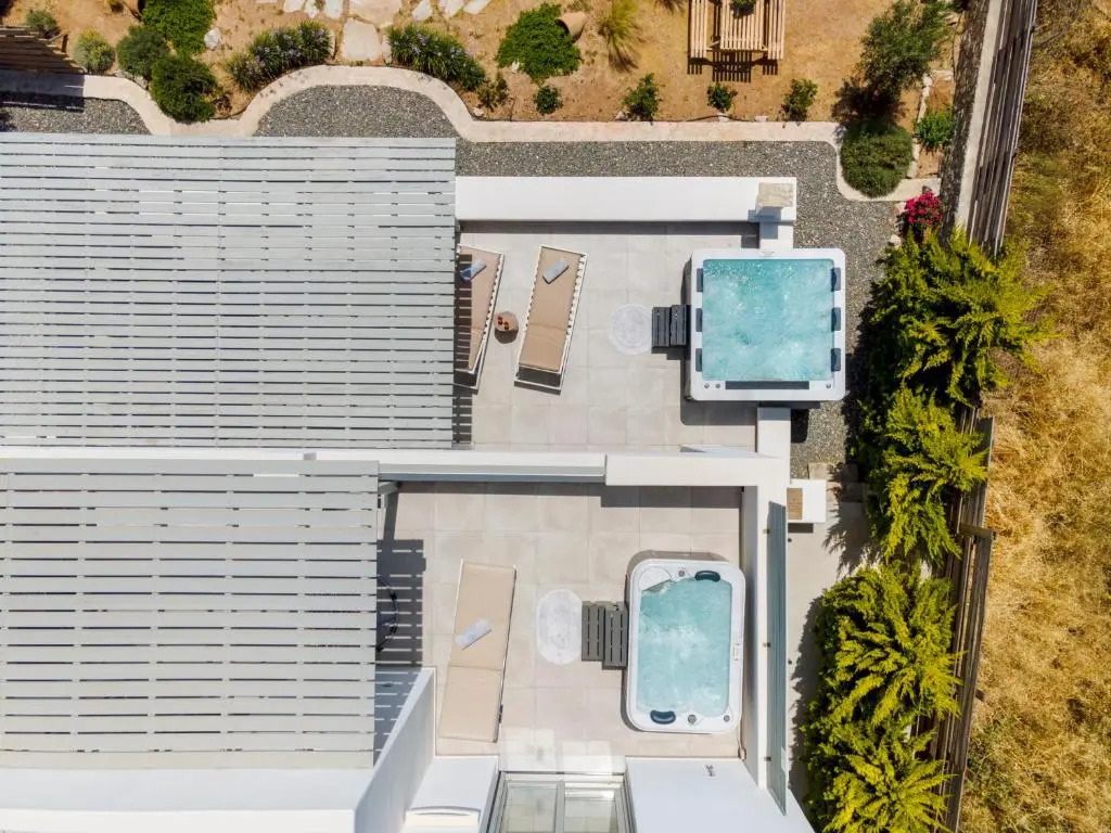 Aelion Villa
