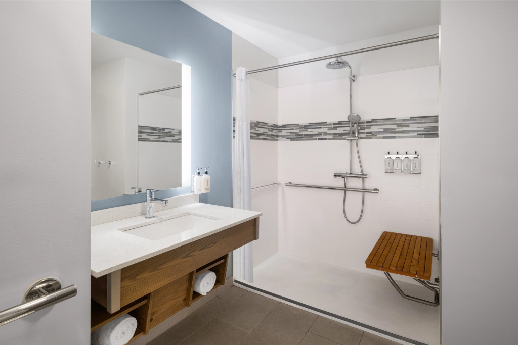 EVEN Hotel Pittsburgh Downtown by IHG