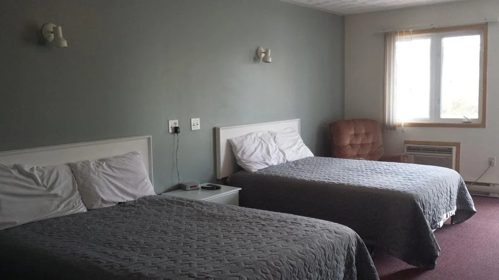 Grove Motel