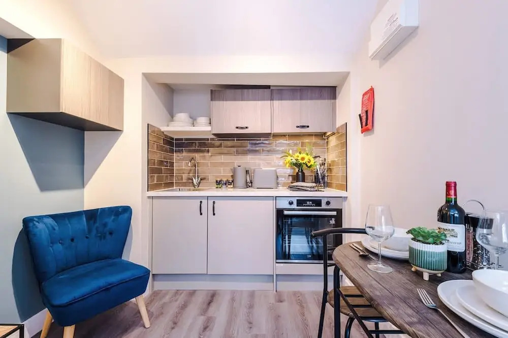 NEW Pristine Studio in the City-centre Sleeps 2