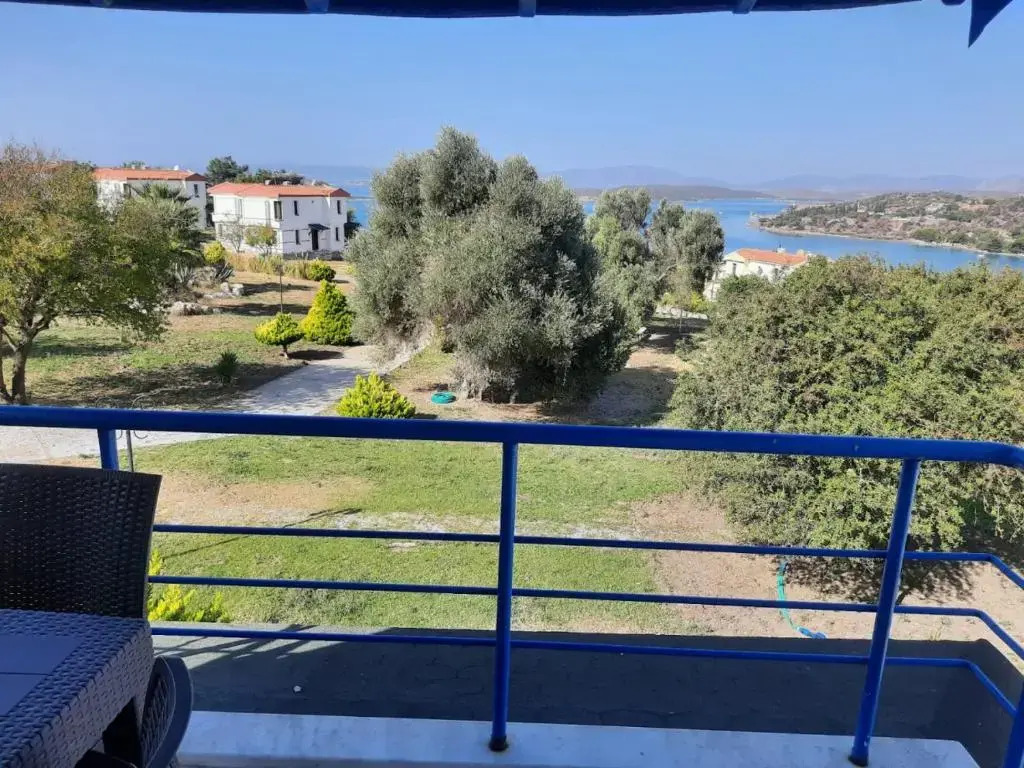 Mesmerizing Flat With Shared Pool in Cesme