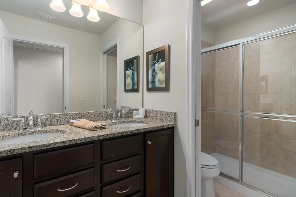 Lovely 9-bed House in Kissimmee With Pool & Spa