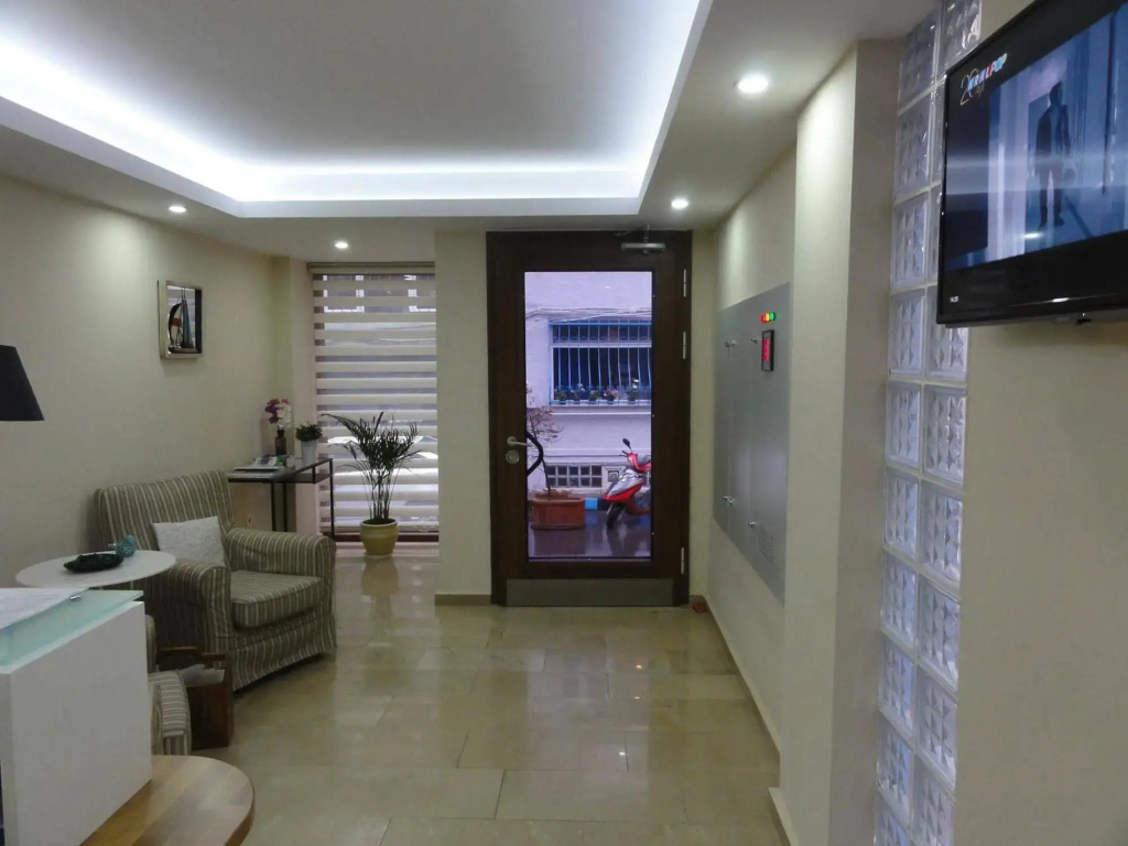 Lodos Apartments