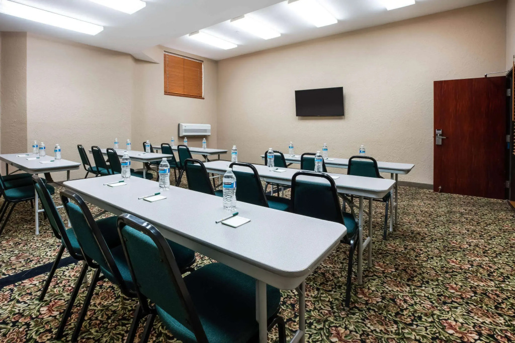 La Quinta by Wyndham Portland Airport