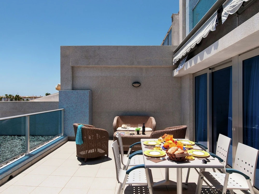 Apartment in Heart of Mogan near Beach