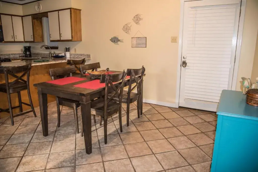 Gulf Front And Just Steps To The Sand (F1) - Sleeps 8