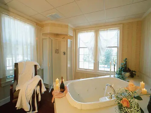 Bay View Inn