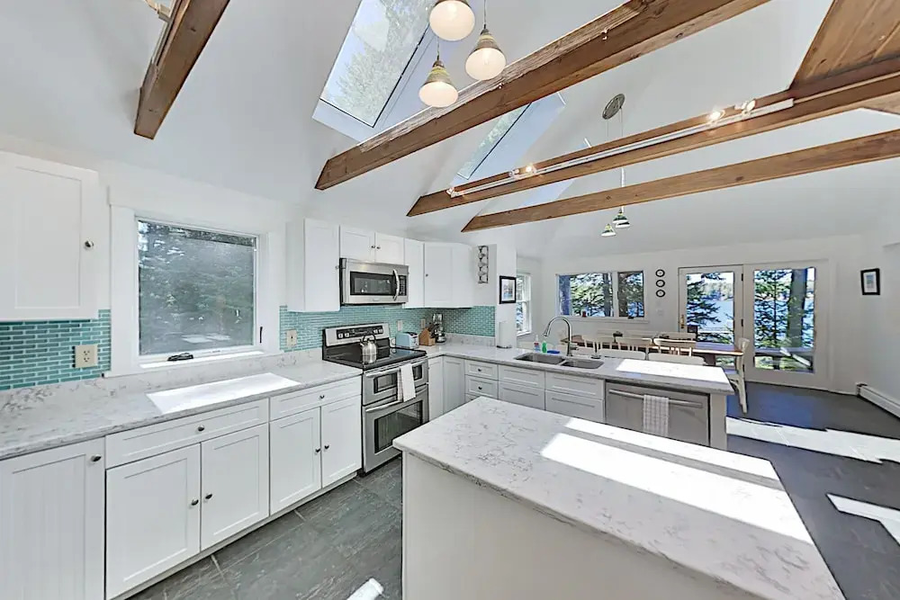 Stunning Waterfront W/ Private Deep-water Dock 6 Bedroom Home