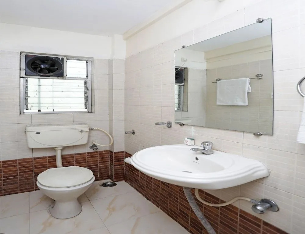 FabHotel Royce Studio - Nr Pune International Airport