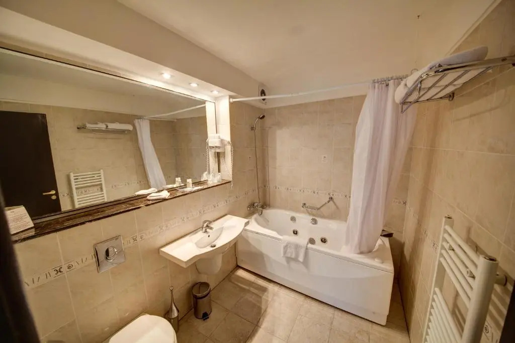 Atrium Hotel Ateneu City Center