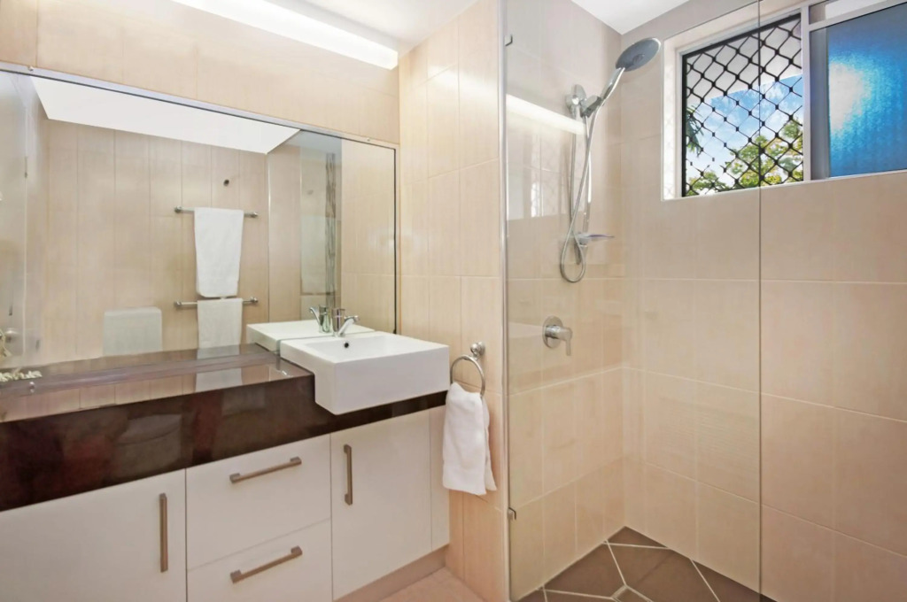 2 Bedroom Red Cowrie Apartment Palm Cove