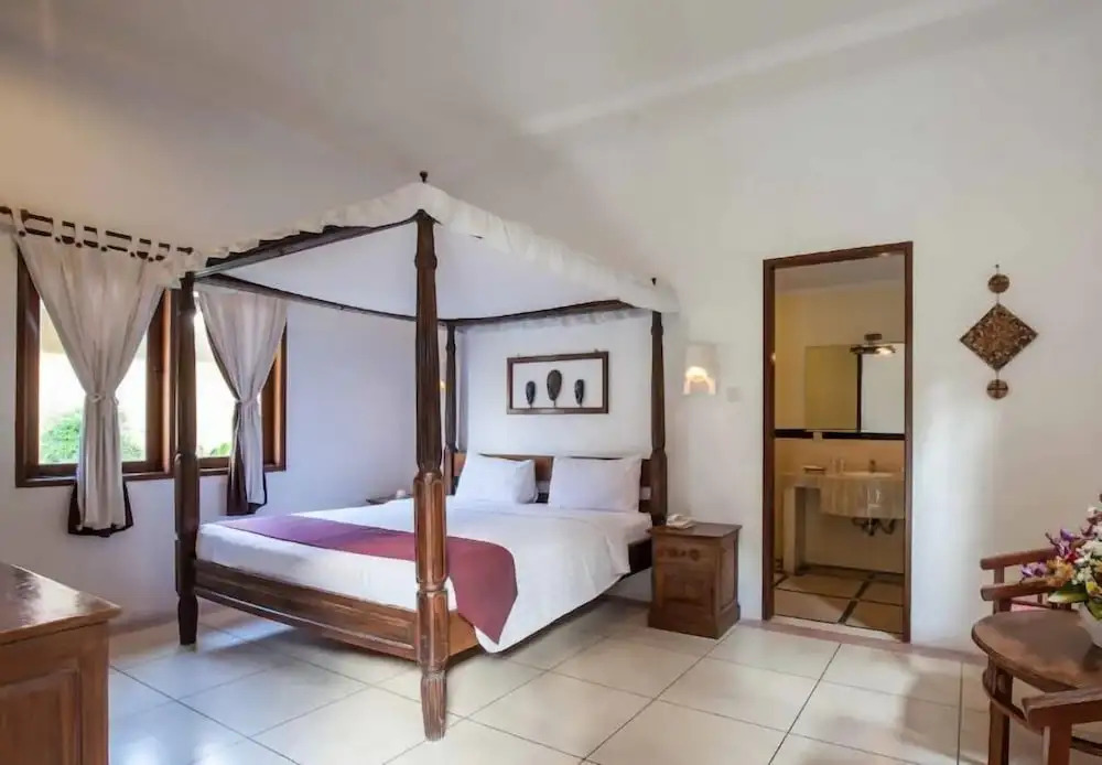 PB - Villa 3 - 3BR · 3-BR Private Pool Villa Walk to Seminyak Beach