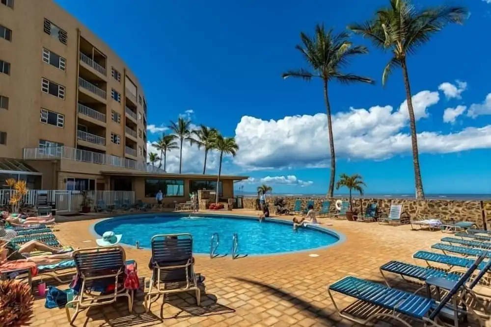 Menehune Shores #423 2 Bedroom Condo by RedAwning