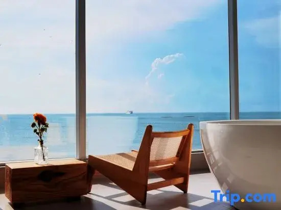 Sunset Island Luxury Seaview Homestay